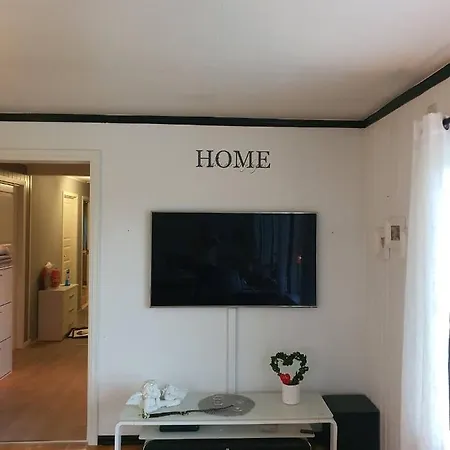 Spare Bedroom In Our In Pansiyon Leknes