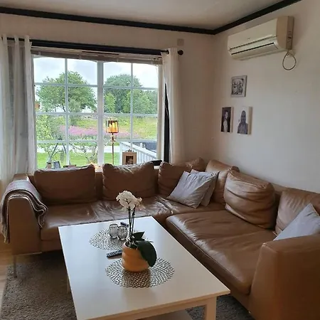 Spare Bedroom In Our In Pansiyon